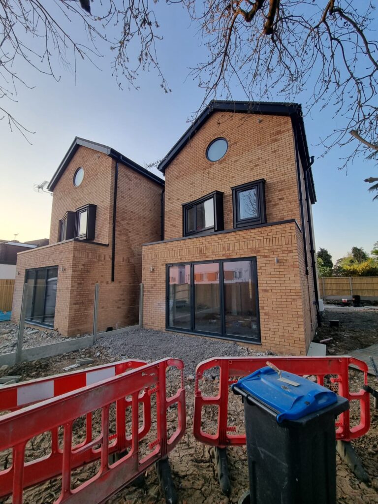 New Build in Grand Dr London SW20